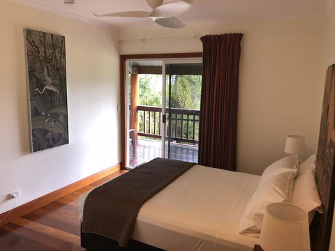 Daintree Manor B&B - Accommodation Newcastle 1
