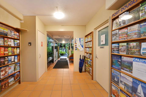 Port Douglas Apartments - Adults Only Oasis - Accommodation Newcastle 10