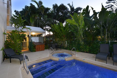 Port Douglas Apartments - Adults Only Oasis - Accommodation Newcastle 19