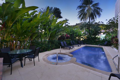 Port Douglas Apartments - Adults Only Oasis - Accommodation Newcastle 21