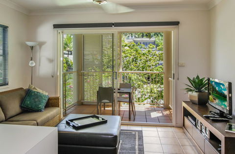 Port Douglas Apartments - Adults Only Oasis - Accommodation Newcastle 33