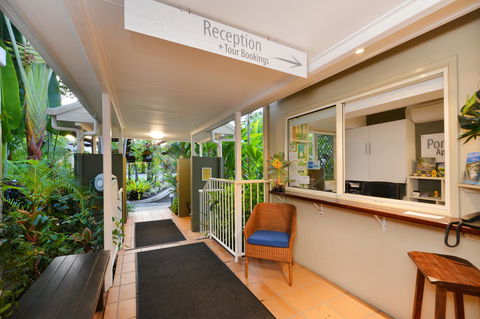 Port Douglas Apartments - Adults Only Oasis - Accommodation Newcastle 16