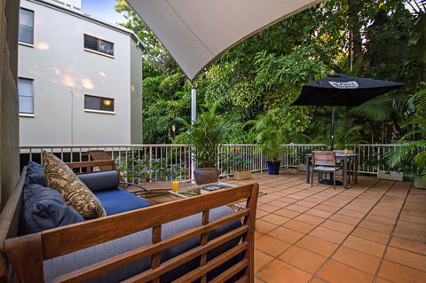 Port Douglas Apartments - Adults Only Oasis - Accommodation Newcastle 34