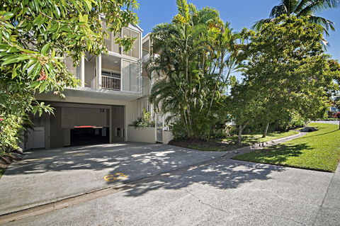 Port Douglas Apartments - Adults Only Oasis - Accommodation Newcastle 43