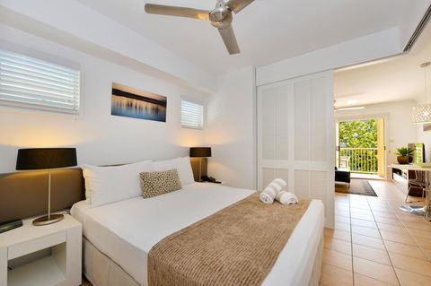 Port Douglas Apartments - Adults Only Oasis - Accommodation Newcastle 31