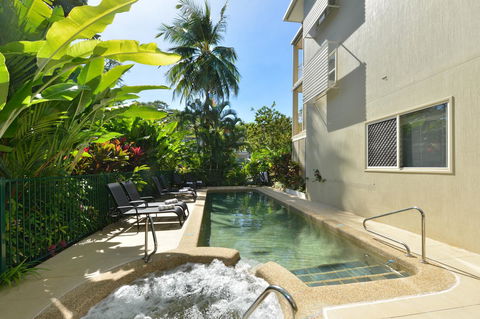 Port Douglas Apartments - Adults Only Oasis - Accommodation Newcastle 22