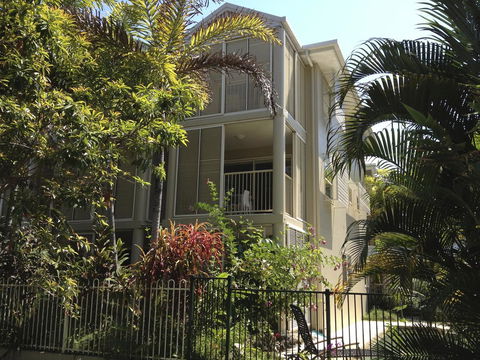 Port Douglas Apartments - Adults Only Oasis - Accommodation Newcastle 38