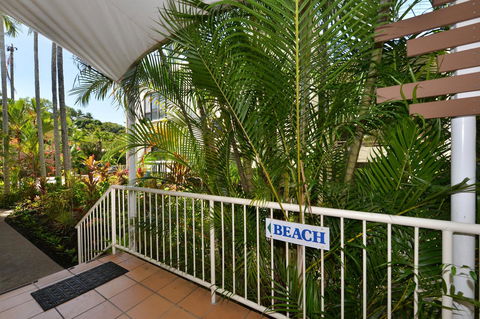 Port Douglas Apartments - Adults Only Oasis - Accommodation Newcastle 26