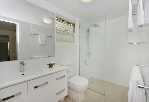 Port Douglas Apartments - Adults Only Oasis - Accommodation Newcastle 32