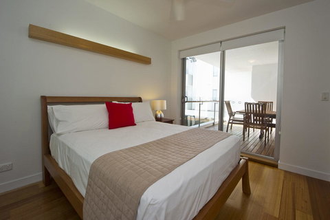 Maggies Beachfront Apartment 13 - Accommodation Newcastle 14