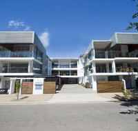 Maggies Beachfront Apt. 10 - Accommodation Newcastle