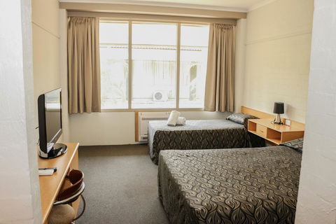 Salisbury Hotel Motel - Accommodation Newcastle 11