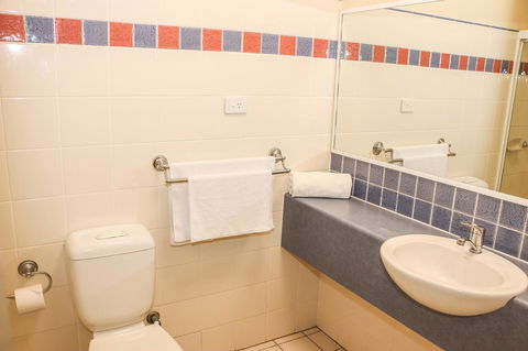 Salisbury Hotel Motel - Accommodation Newcastle 12