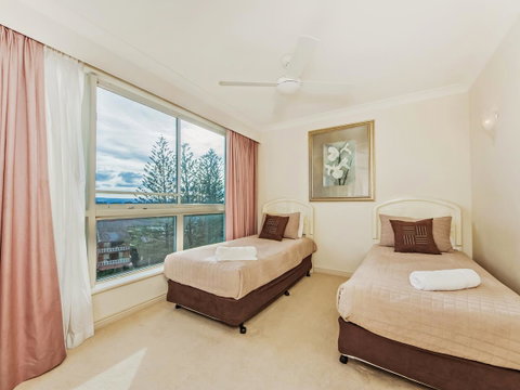 Oceana On Broadbeach - Accommodation Newcastle 10