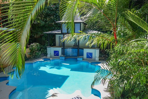 Martinique On Macrossan - Accommodation Newcastle 10