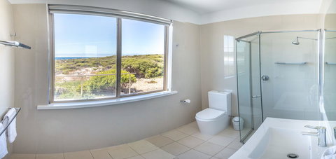 Hanson Bay Cabins - Accommodation Newcastle 8