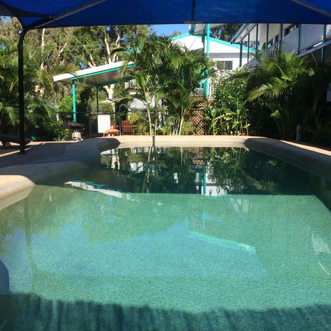 Tropical Palms Resort & 4WD Hire - Accommodation Newcastle 17