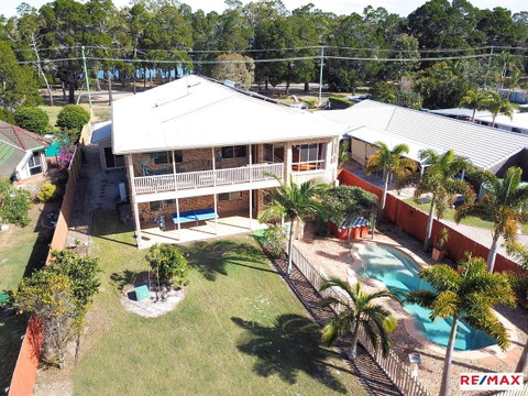 Waterfront At White Patch - Accommodation Newcastle 32