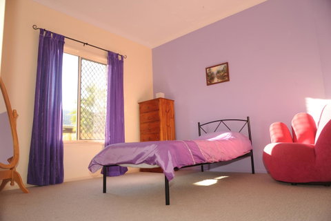 Waterfront At White Patch - Accommodation Newcastle 12