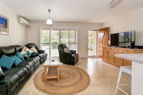 Lowset Sweetie, Central To Everything - Partridge St, Bongaree - Accommodation Newcastle 5