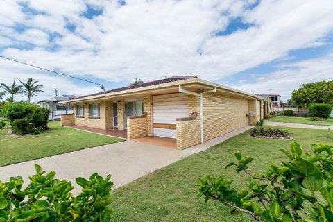 Lowset Sweetie, Central To Everything - Partridge St, Bongaree - Accommodation Newcastle 0