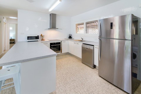Lowset Sweetie, Central To Everything - Partridge St, Bongaree - Accommodation Newcastle 18