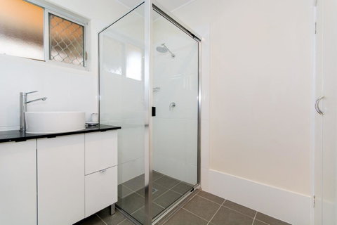 Lowset Sweetie, Central To Everything - Partridge St, Bongaree - Accommodation Newcastle 11