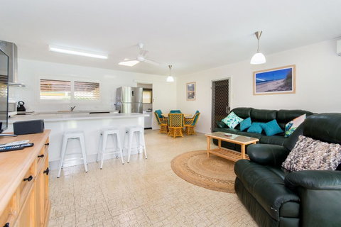 Lowset Sweetie, Central To Everything - Partridge St, Bongaree - Accommodation Newcastle 9