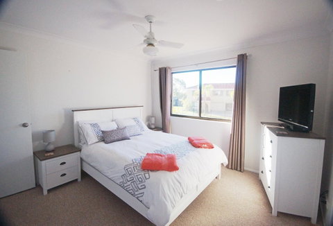 Cloud 8 On Welsby - Accommodation Newcastle 24
