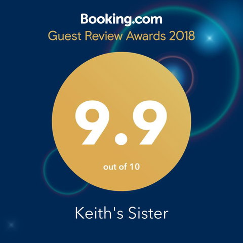 Keith's Sister - Accommodation Newcastle 2