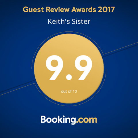 Keith's Sister - Accommodation Newcastle 17