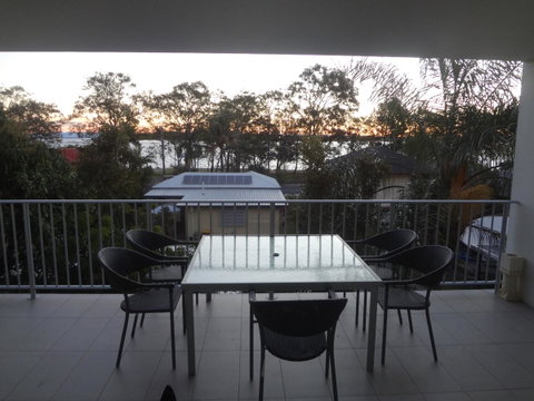 Keith's Sister - Accommodation Newcastle 31