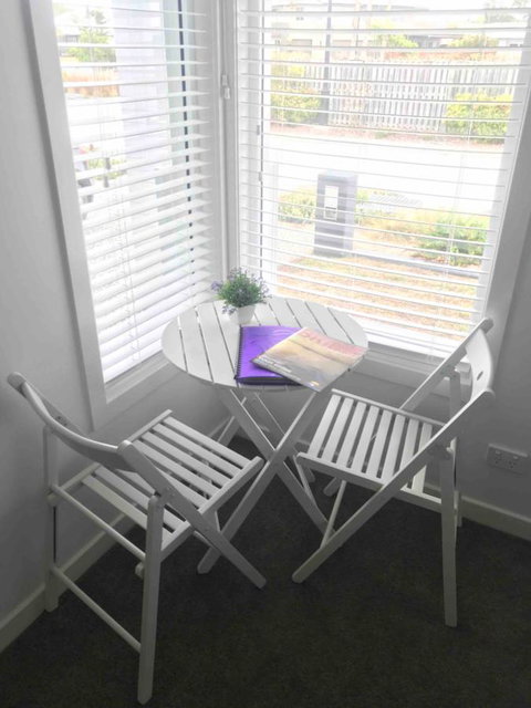 Modern Beach Villa - Accommodation Newcastle 1