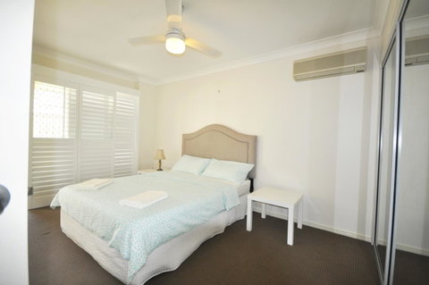 Ocean Wave - Accommodation Newcastle 12