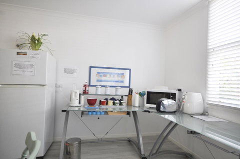 Retro Beach Flat - Accommodation Newcastle 11