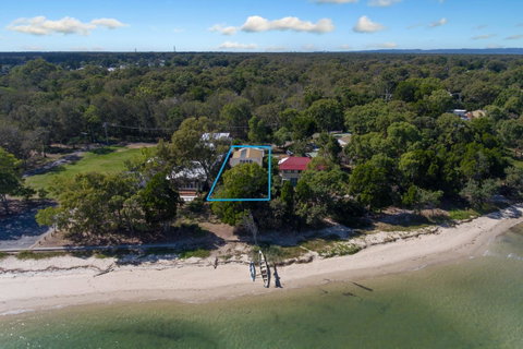 Bribie Beach House - Accommodation Newcastle 15