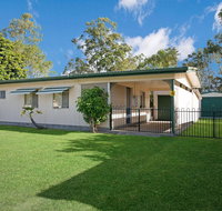 Lowset pet friendly cottage - Sunset Ave Bongaree - Accommodation Newcastle
