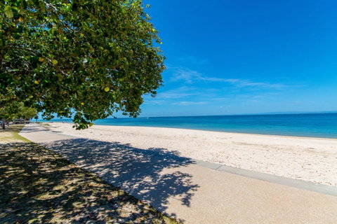Lowset, Pet Friendly Cottage - Sunset Ave, Bongaree - Accommodation Newcastle 11