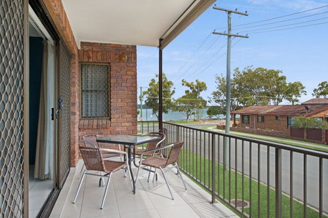 Waterviews,Pool, Wifi Its All Here !- Welsby Pde, Bongaree - Accommodation Newcastle 0