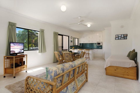 Quiet Location Across From Waterfront - South Esp, Bongaree - Accommodation Newcastle 12