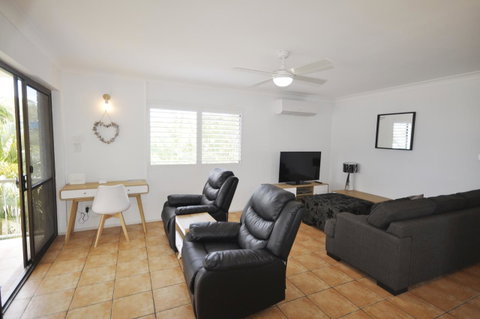 Bayviews At Bongaree - Accommodation Newcastle 0