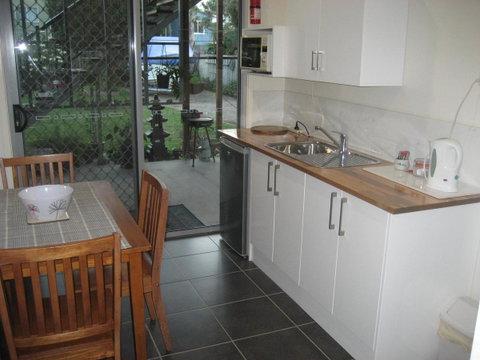 Sue's Place - Accommodation Newcastle 4