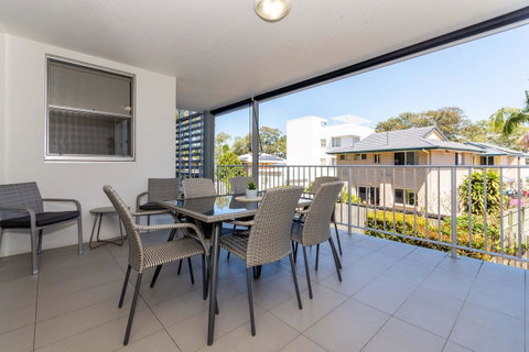 First Floor, Air Conditioned, Free Wi-Fi! - Accommodation Newcastle 8
