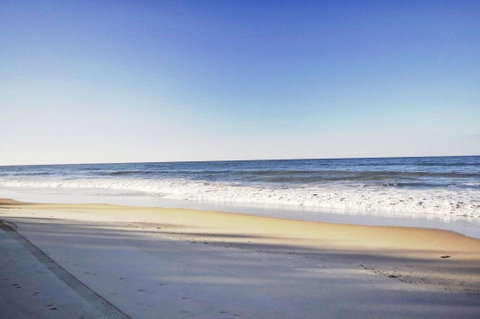 Crystal Waters On The Beach - Accommodation Newcastle 0