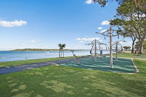 Pet Friendly Cottage In The Heart Of Bribie - Wirraway St, Bongaree - Accommodation Newcastle 16