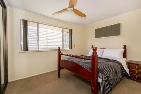 Short Stroll To Surf Beach - North Street, Woorim - Accommodation Newcastle 18