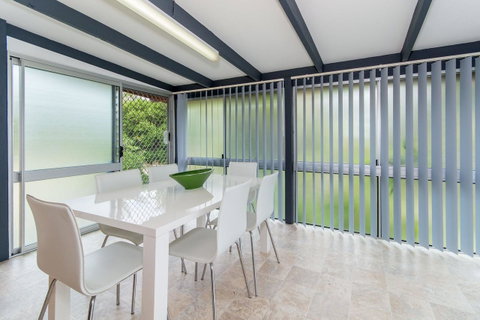 Short Stroll To Surf Beach - North Street, Woorim - Accommodation Newcastle 11