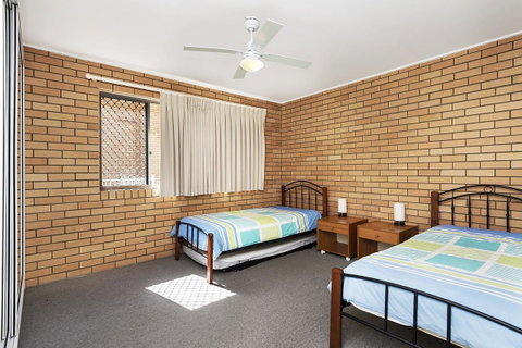 Ground Floor Air Conditioned, Fabulous Waterviews Overlooking Pumicestone Passage - Accommodation Newcastle 1