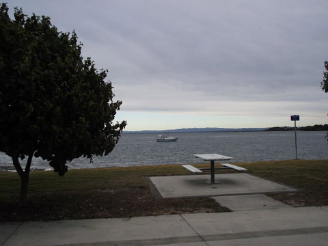 Air Conditioned Unit Stones Throw To The Waterfront. - Accommodation Newcastle 9