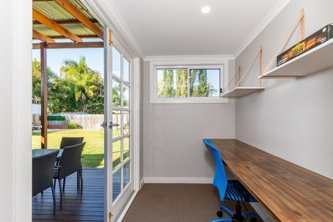 Fabulous Family Destination In Paradise Parade, Bongaree - Accommodation Newcastle 9